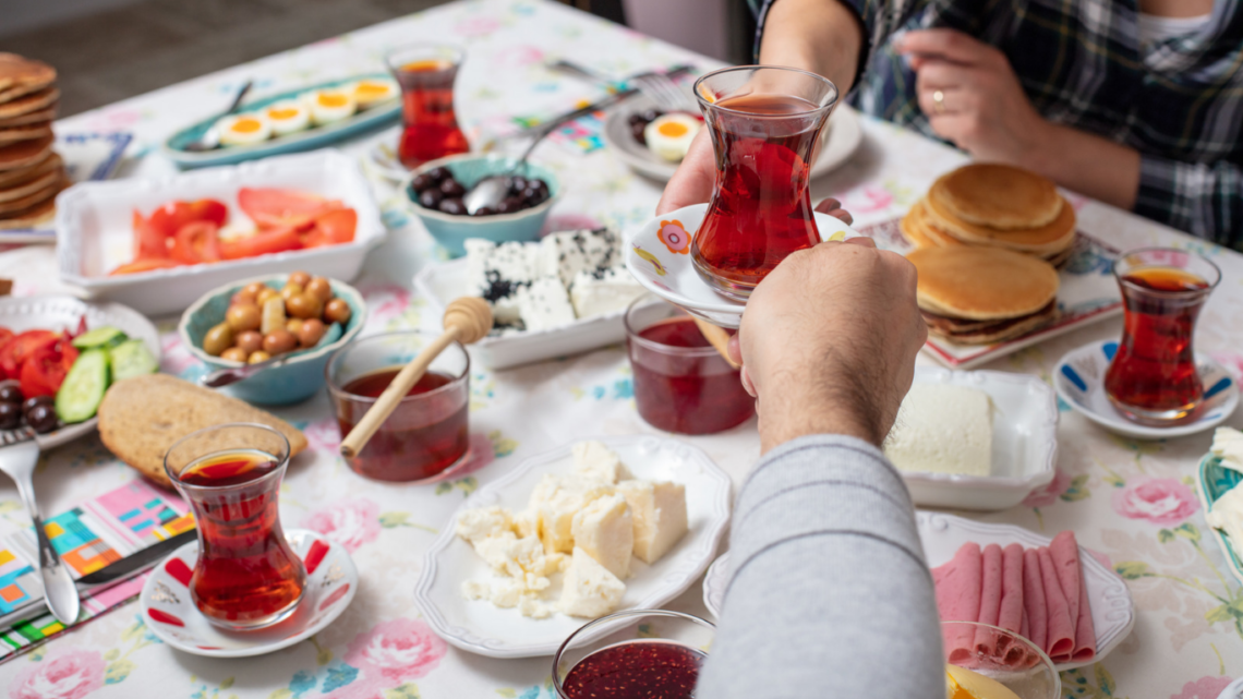 Pazar Kahvaltısı İçin En İyi Tarifler nelerdir? Pazar Kahvaltısı İçin En İyi Tarifler nelerdir?